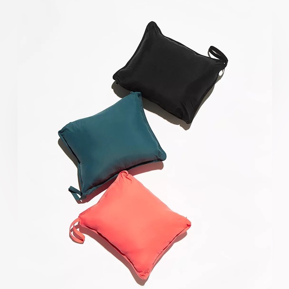 Free People Movement Pippa Packable Puffer Jacket Washed Black Small NWT - Picture 4 of 17